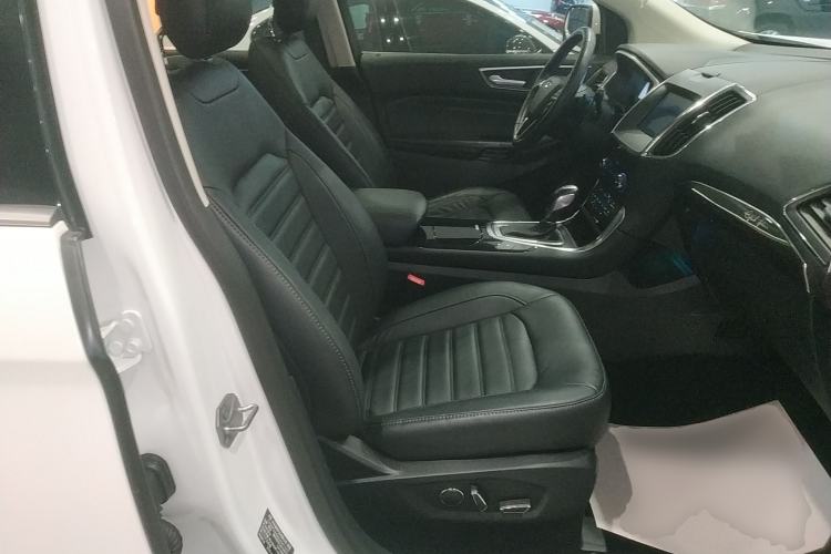 Used Ford Edge 2018 EcoBoost 245 Two-Wheel-Drive Titanium 7-Seater China VI Standard