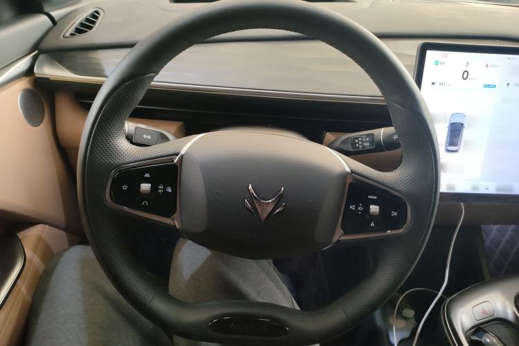 Used ARCFOX Alpha T5 2024 660 MAX Steering Wheel