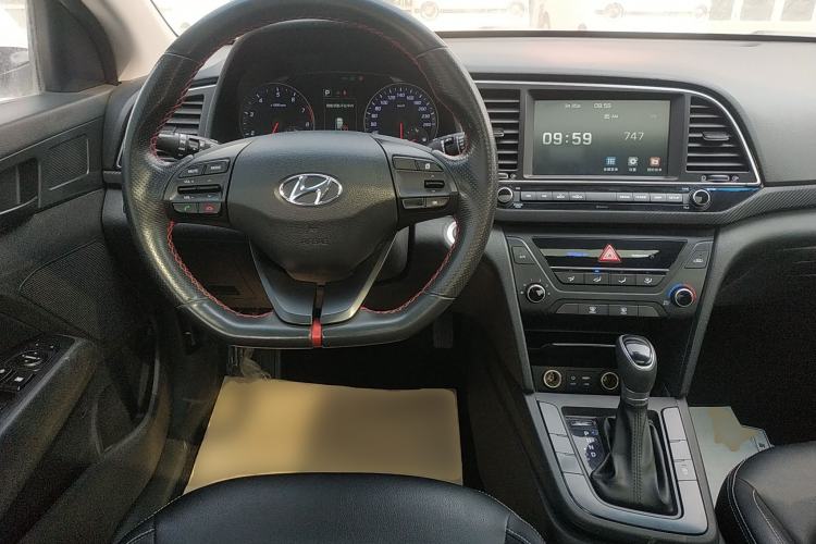 Used Hyundai Elantra (6th Generation / Lingdong) 2018 1.4T Dual-Clutch Xuan Dong · Dynamic Edition Steering Wheel
