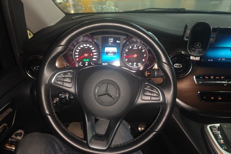 Used Mercedes-Benz V-Class 2020 V 260 L Long-wheelbase Luxury Edition Steering Wheel