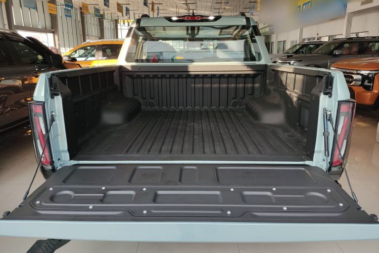 Used Dongfeng Zhengzhou Nissan Z9 GE PHEV 2025 135KM All-Wheel Drive Deluxe Edition