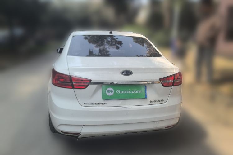 Used Ford Escort 2015 1.5L Automatic Fashion Model
