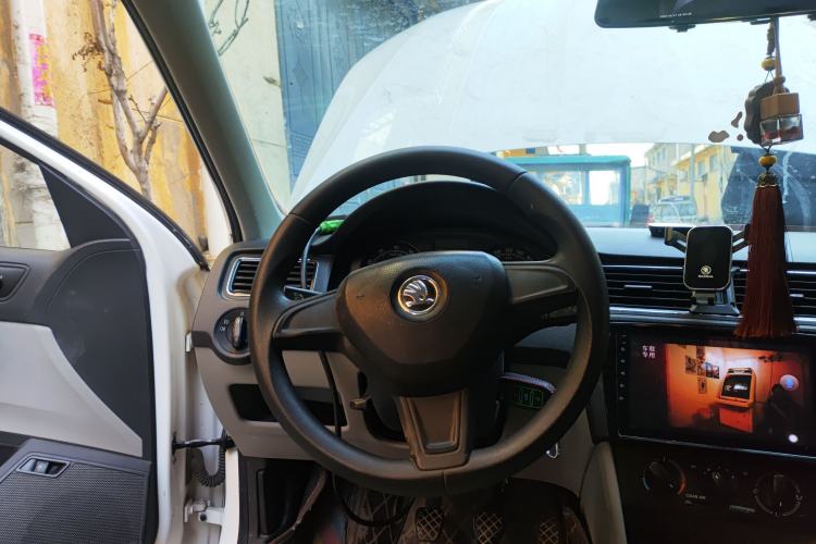 Used Skoda Rapid 2016 1.6L Manual Trend Edition
