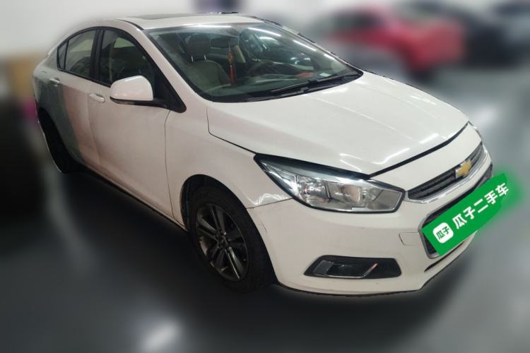 Used Chevrolet Cruze 2015 1.4T DCG Luxury Edition Front Right 45 Deg