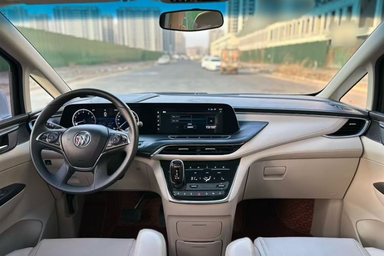 Used Buick GL8 2021 ES Landtrek 653T Comfort Edition