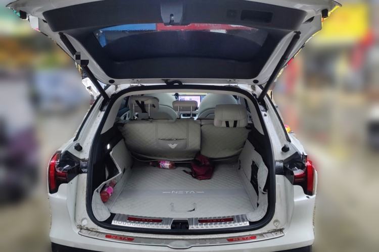 Used NETA L 2024 Extended-Range 310 Flash-Charge Red Edition
