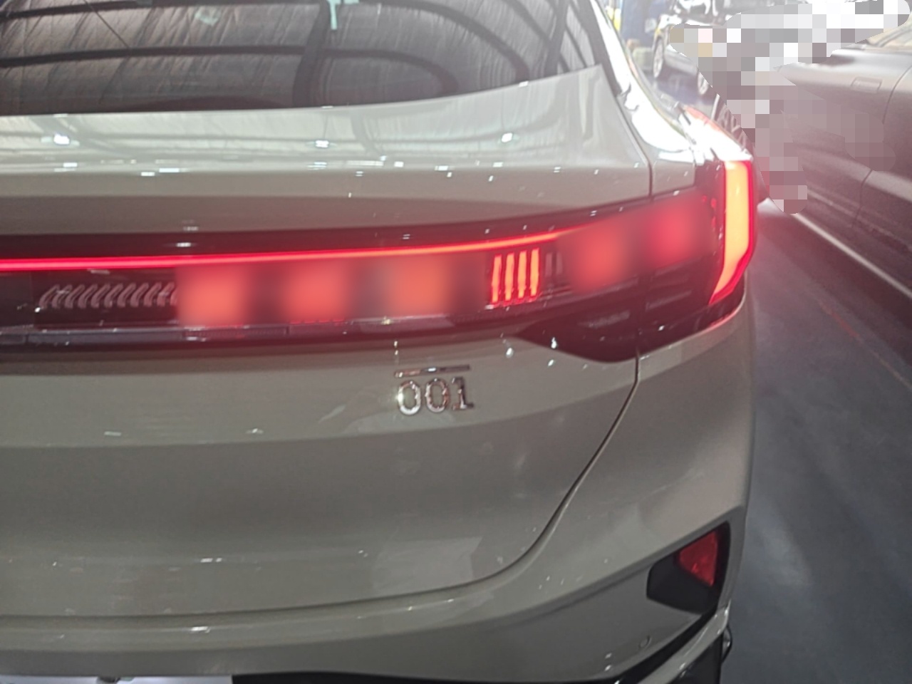 Zeekr 001 2025 WE Edition 95 kWh All-Wheel Drive — снимка 9