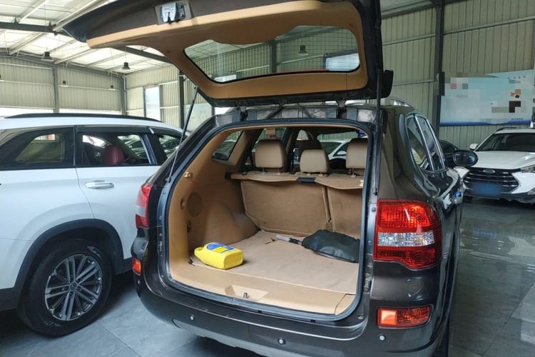 Used Huatai Boliger 2012 1.8T Manual Two-Wheel Drive Smart Edition Trunk