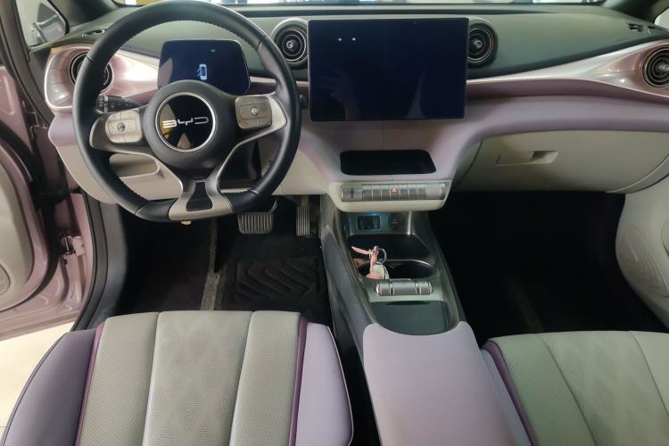 Used BYD Dolphin 2023 420 km Free Version
