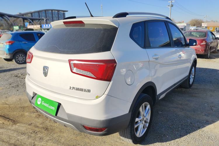 Used Baojun 560 2016 1.8L Manual Value Edition
