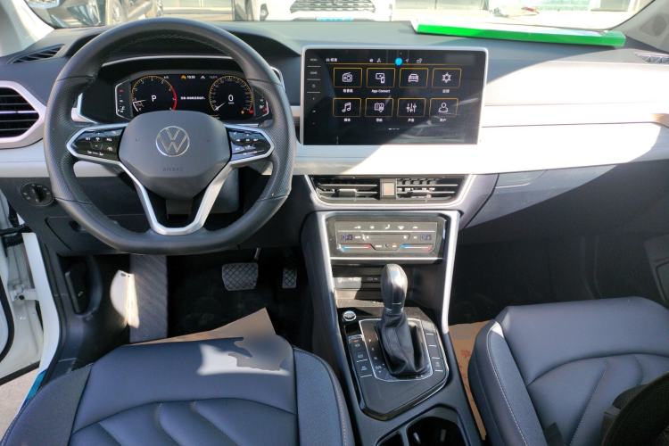 Used Volkswagen Tharu 2023 300TSI Two-Wheel-Drive Full Moon Edition