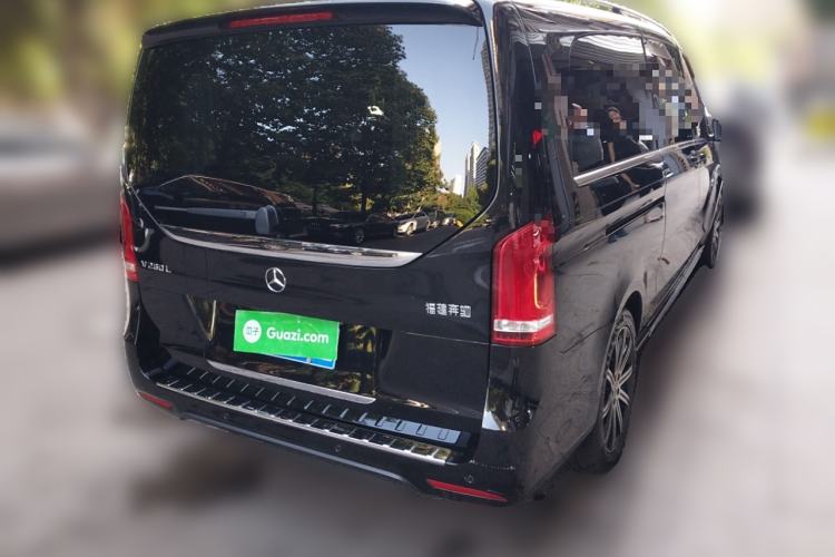 Used Mercedes-Benz V-Class 2022 V 260 L Long-wheelbase Luxury Edition Rear Right 45 Deg