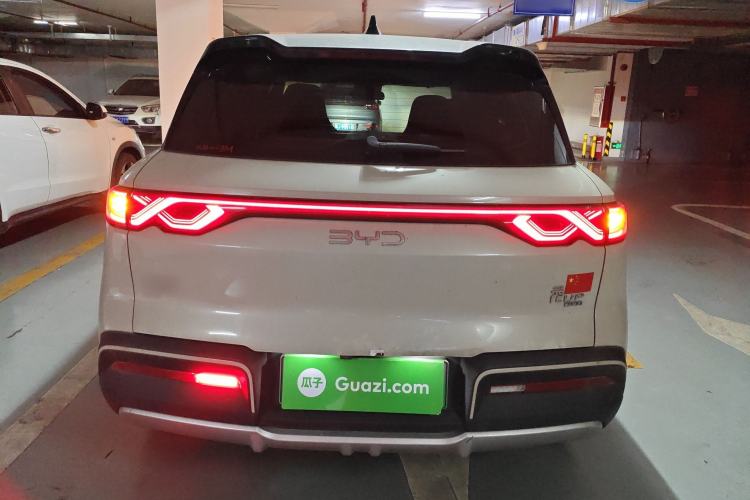 Used BYD Yuan UP 2024 401KM Leading Edition
