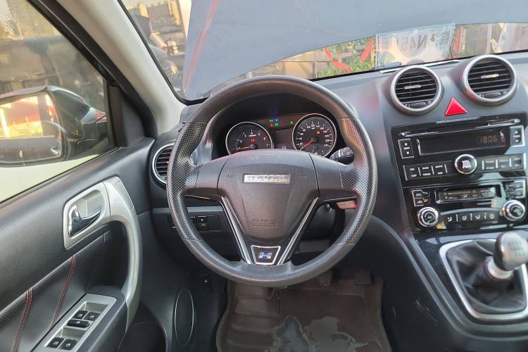 Used Haval H6 2016 Upgraded Model 1.5T Manual Two-Wheel Drive Value Edition