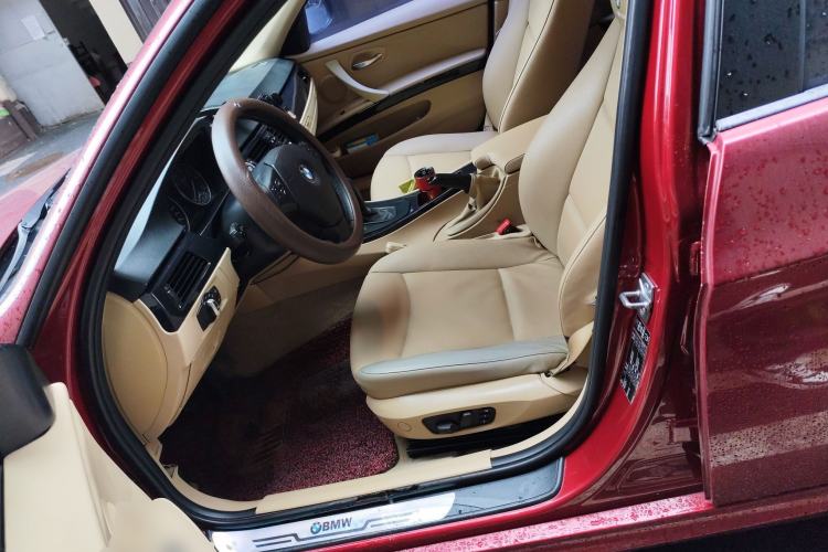 Used BMW 3 Series 2012 318i Leading Model
