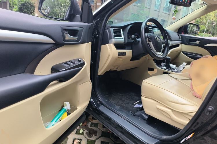 Used Toyota Highlander 2018 2.0T Four-Wheel Drive Elite Edition 7 Seats China VI Standard
