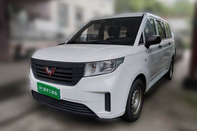 Used Wuling Hongguang PLUS 2019 1.5T Manual Standard Version 7 Seats