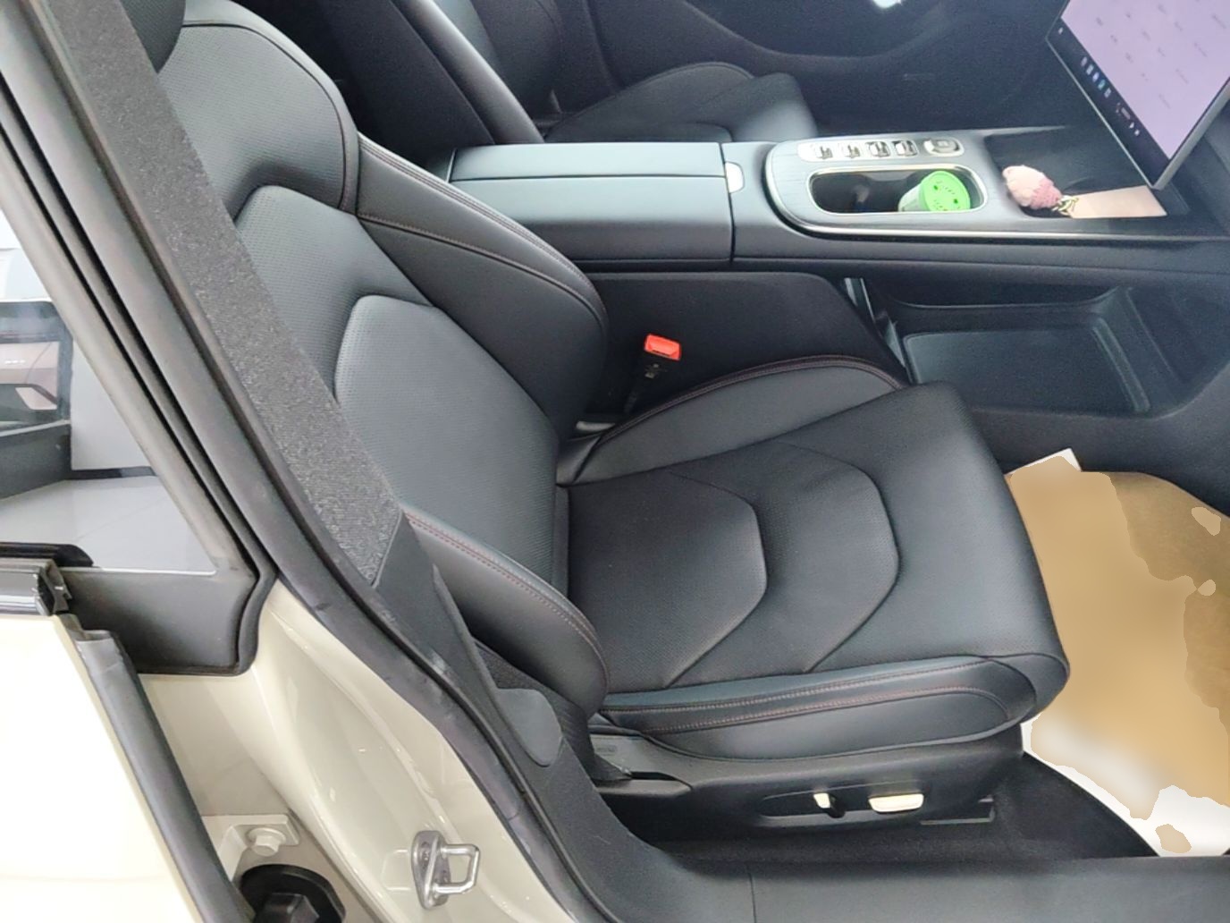 Xiaomi Auto SU7 2024 Rear-Drive Ultra-Long Range Advanced Pro-Level Intelligent Driving Version — снимка 19