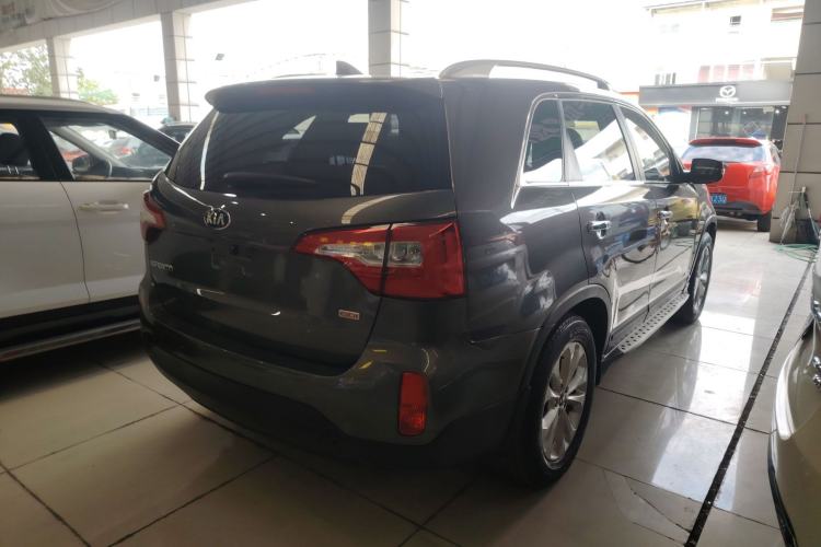 Used Kia Sorento 2013 2.4L 7-Seater Gasoline Luxury Version China IV Standard
