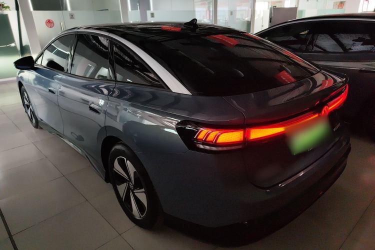 Used Volkswagen ID.7 VIZZION 2024 AIR model