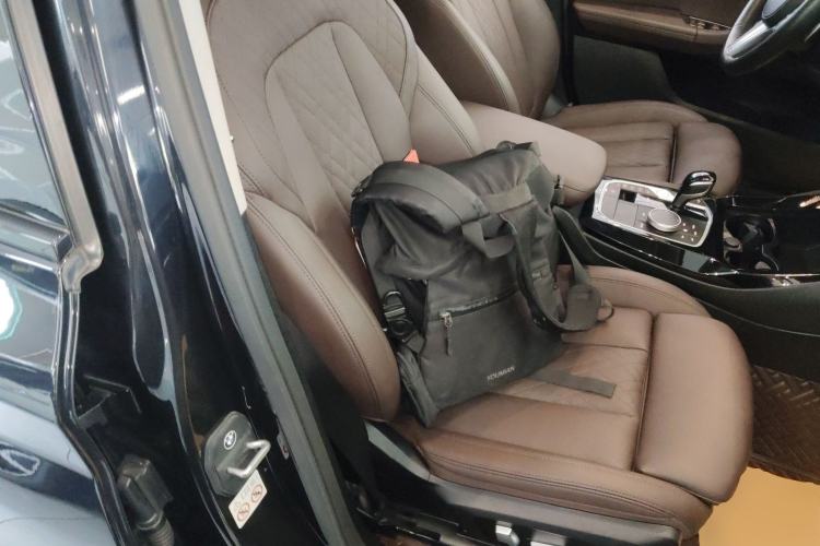 Used BMW X3 2022 Facelift xDrive30i Luxury Edition M Night Edition Package Right Front Seat