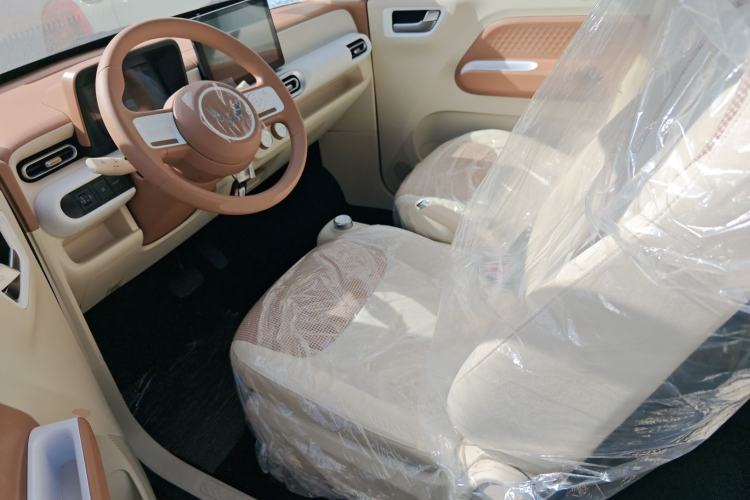 Used Wuling Hongguang MINIEV 2024 3rd Generation 215km Youth Edition
