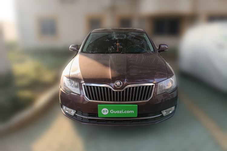 Used Skoda Superb 2013 1.8TSI Automatic Yashi Edition
