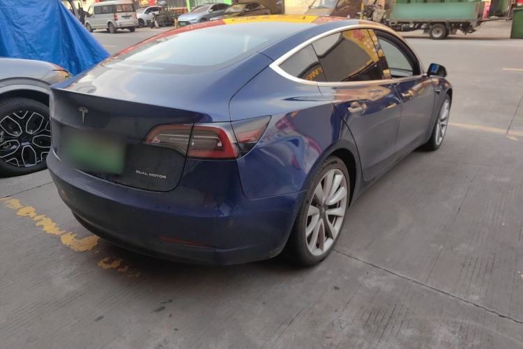 Used Tesla Model 3 2019 Long-Range All-Wheel-Drive Version
