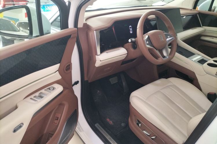 Used BYD Xia 2025 DM-i 1.5T 180km Excellence Model Driver Seat