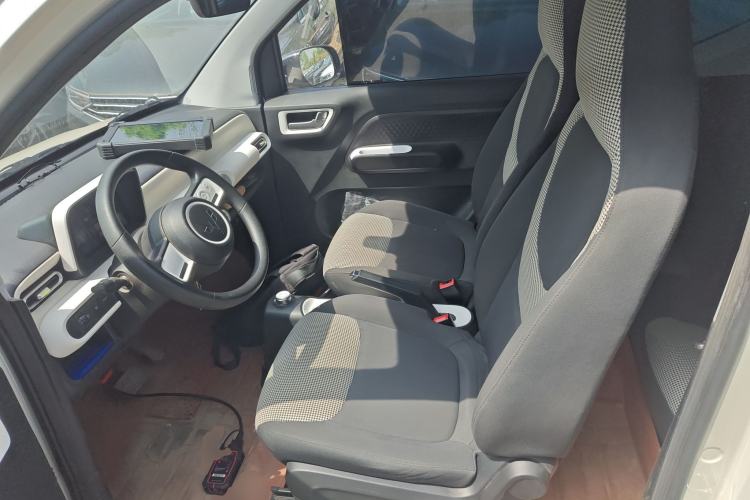 Used Wuling Hongguang MINIEV 2024 3rd Generation 215km Youth Edition Left Front Seat