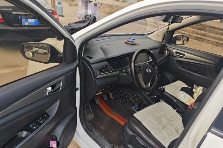 Used CHANGAN KAICHENG Oushang A600 2018 1.5L Manual Luxury Model

