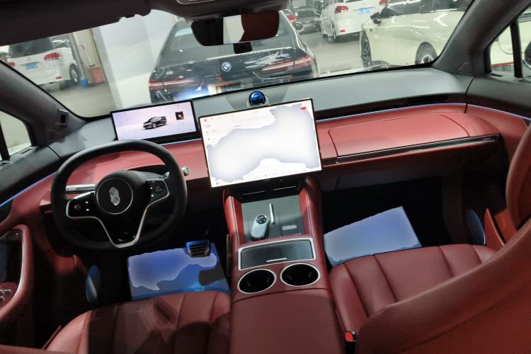 Used Hima Luxeed R7 2026 Model Pure Electric Ultra Center Console