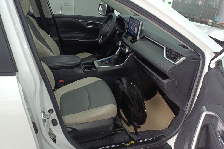 Used Toyota RAV4 2021 2.0L CVT 4x4 Trend Edition