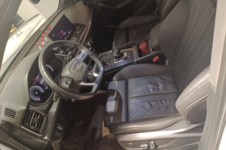 Used Audi Q5L 2023 40T Luxury Dynamic Model Left Front Seat