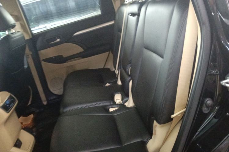 Used Toyota Highlander 2018 2.0T Two-Wheel Drive Elite Version 5 Seats China VI Standard