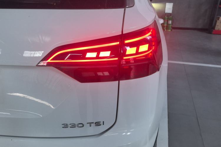 Used Volkswagen Tayron 2022 330TSI Two-Wheel Drive Luxury Smart Connectivity Version
