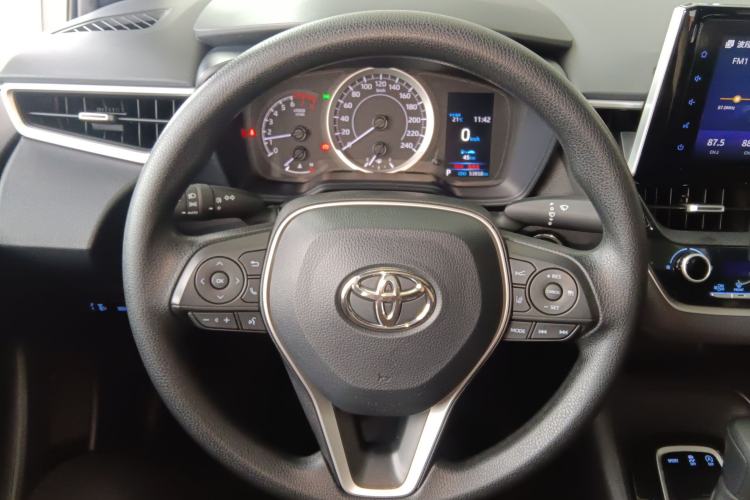 Used Toyota Levin 2019 185T CVT Luxury Edition China VI Standard Steering Wheel
