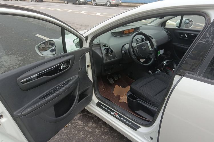 Used Citroen C-Quatre 2016 Classic Sedan 1.6L Manual - Premium Version