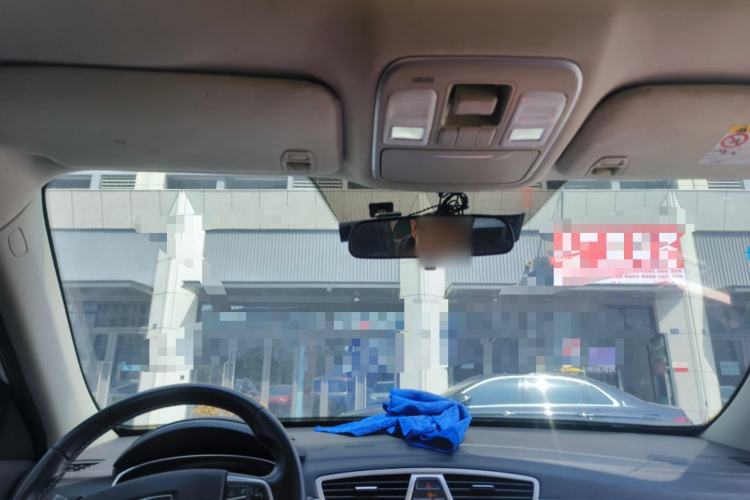 Used Geely Auto Emgrand X7 Sport 2018 1.8TD Automatic Two-Wheel Drive Smart Connect 4G Internet Edition
