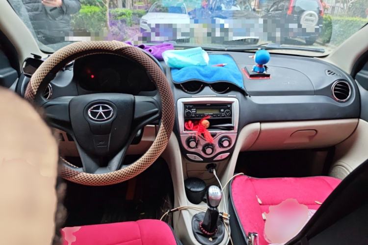 Used JAC Group Tongyue RS 2012 RS 1.3L Manual - Shangdong Luxury Model Center Console