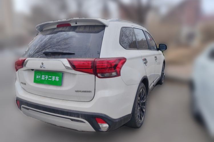 Used Mitsubishi Outlander 2020 2.0L Two-Wheel Drive Enjoyment Version 5 Seats