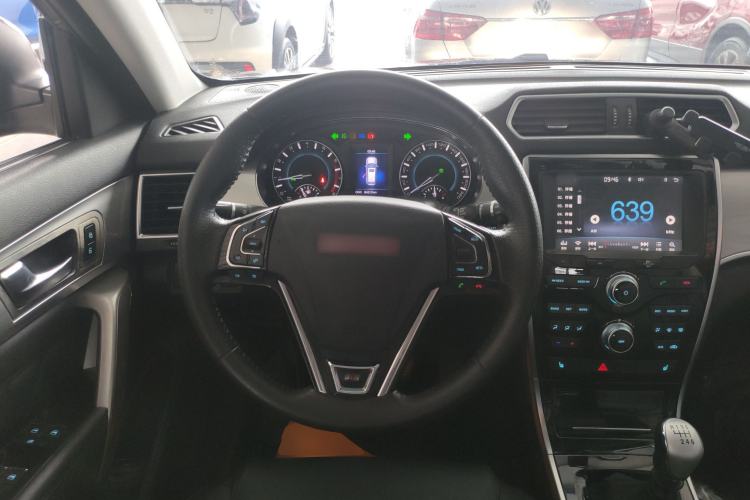 Used Haval H2 2014 1.5T Manual Two-Wheel Drive Elite Edition Steering Wheel