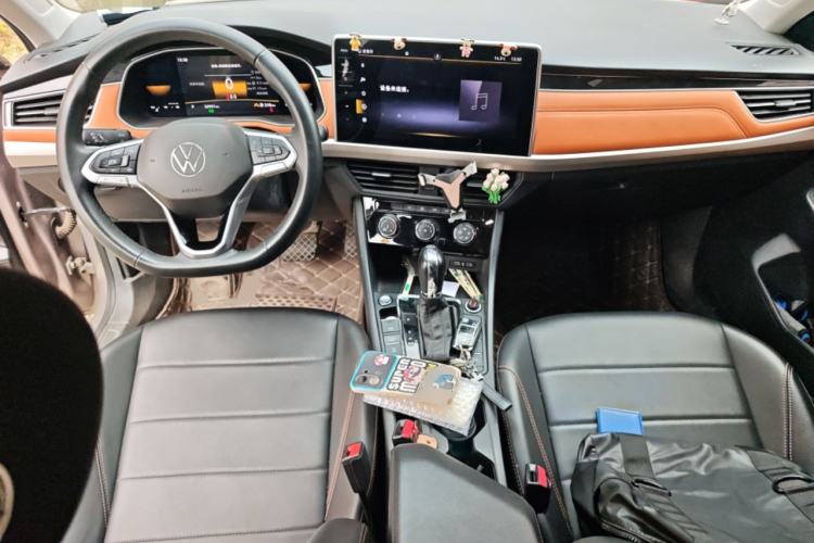 Used Volkswagen Bora 2023 200TSI DSG Smart Drive Version Center Console