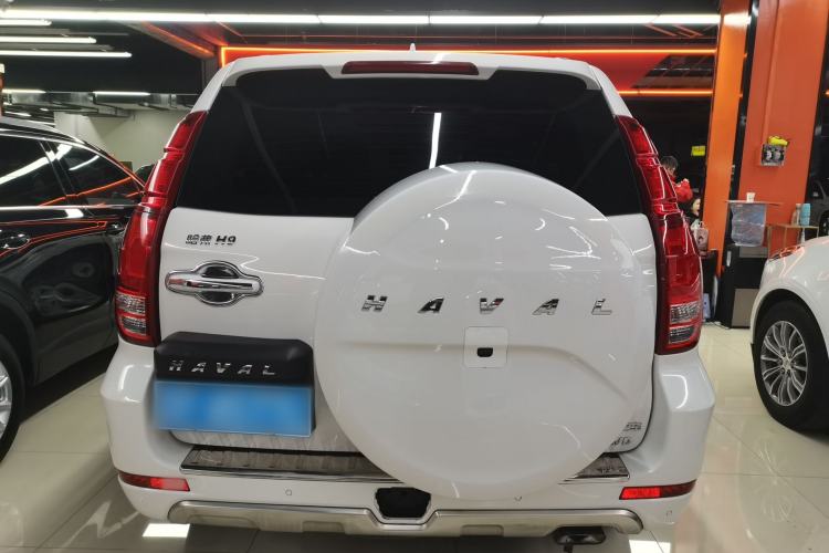 Used Haval H9 2016 2.0T Four-Wheel Drive Luxury 7-Seater Rear