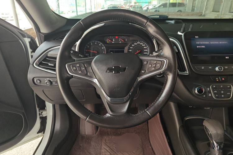 Used Chevrolet Malibu XL 2021 535T Automatic Sport Edition Steering Wheel