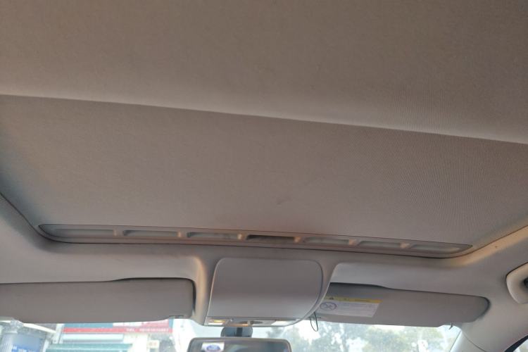 Used Volkswagen Polo 2016 1.6L Automatic Luxury Model Headliner