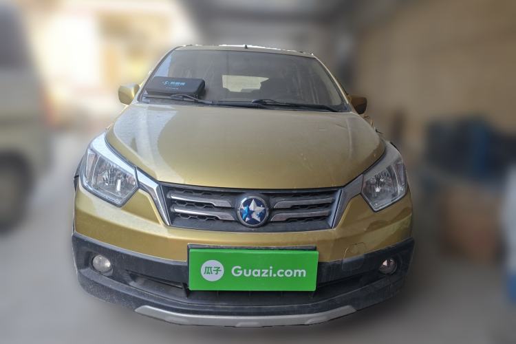 Used Venucia R50X 2015 1.6L Automatic Luxury Edition