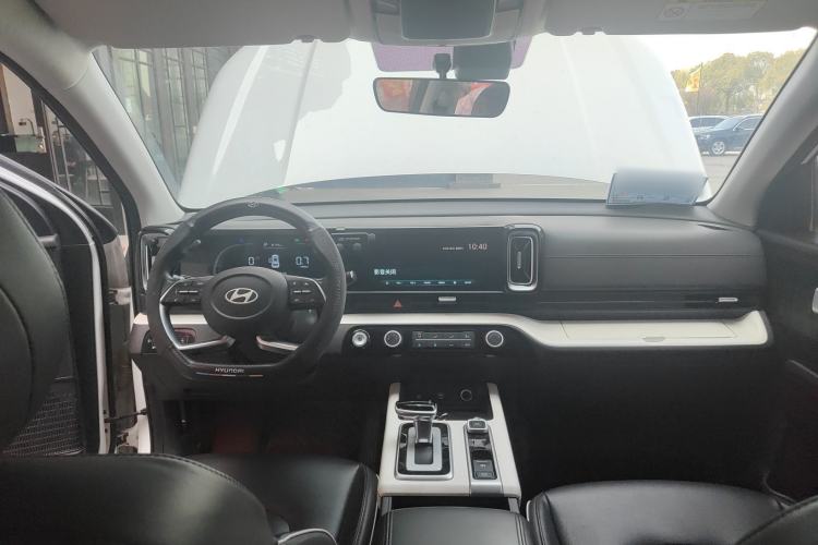 Used Hyundai ix35 2023 Musso 2.0L Deluxe Edition DLX
