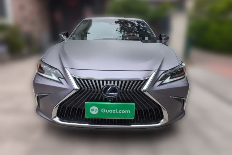 Used Lexus ES 2018 300h Premium Edition China V Standard Front
