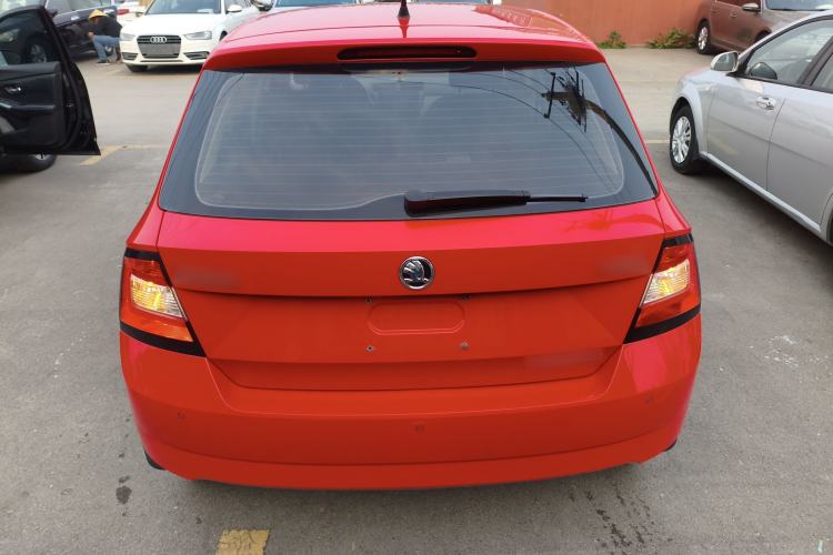 Used Skoda Fabia 2017 1.4L Automatic Car Enjoy Edition
